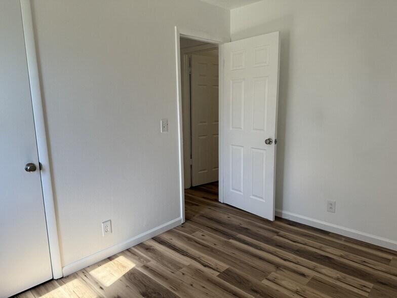 Building Photo - 836 Miller Estates Rd