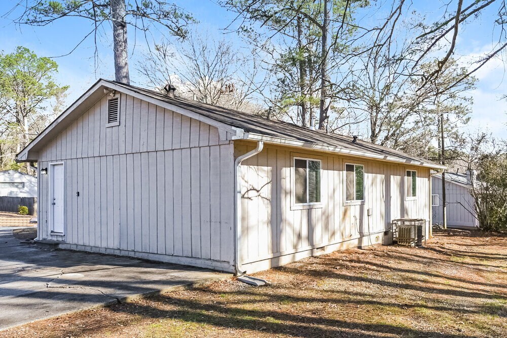 Building Photo - 4701 Lost Colony Ct