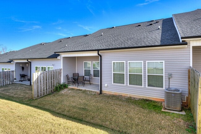Building Photo - 1103 Clareton Dr