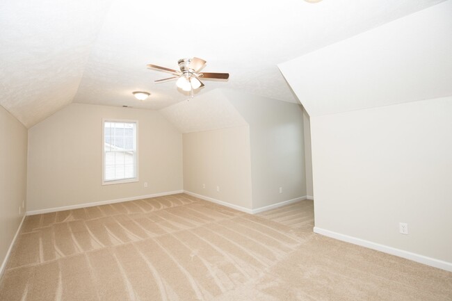 Building Photo - "Charming 4-Bedroom Home with Granite Coun...