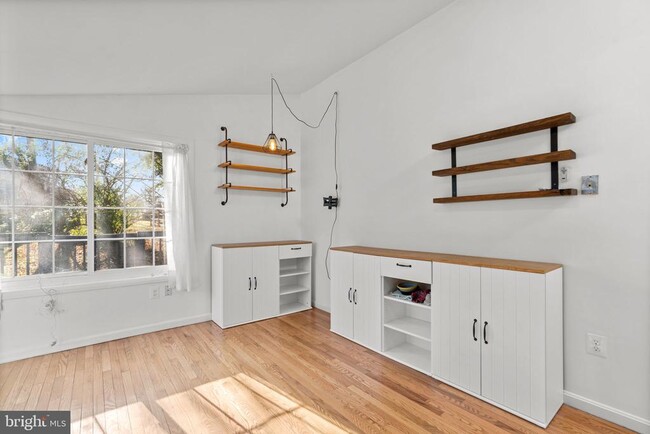 Building Photo - 9317 Farewell Rd