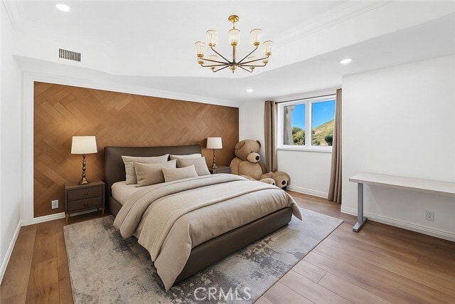 Building Photo - 530 Temple Hills Dr