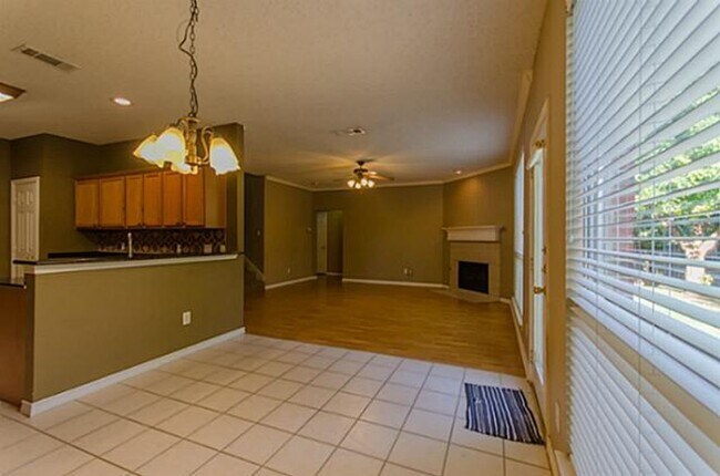 Building Photo - 12475 Cajun Dr