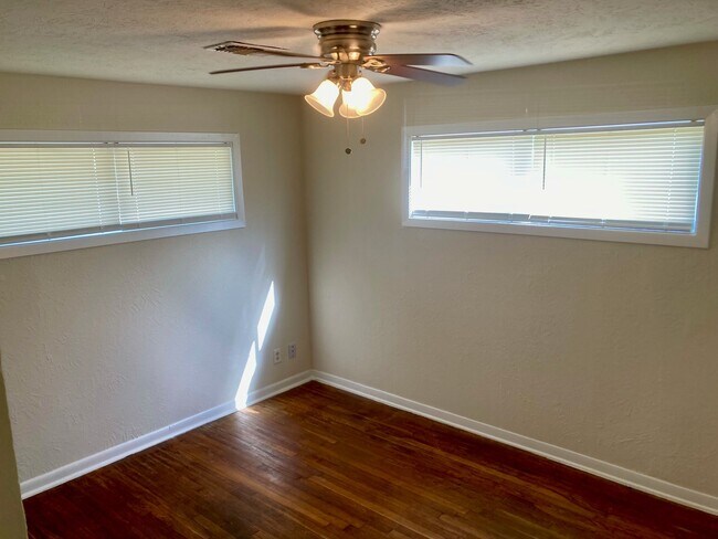 Building Photo - 1601 20th St