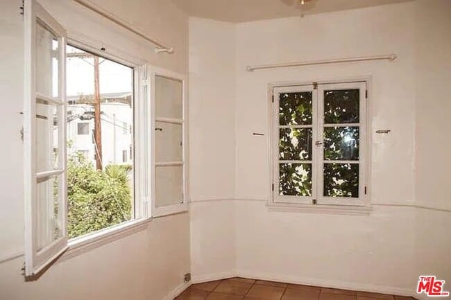Building Photo - 8549 Horner St
