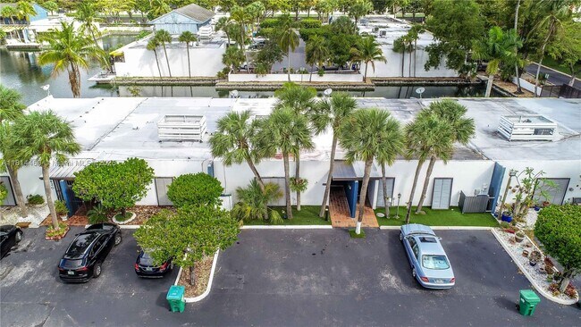 Building Photo - 16424 Briar Patch Pl