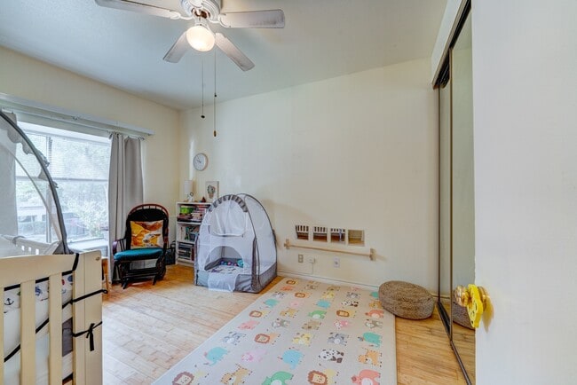 Building Photo - 2213 S Braeswood Blvd