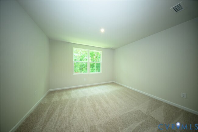 Building Photo - 1121 Canterbury Rdg Rd