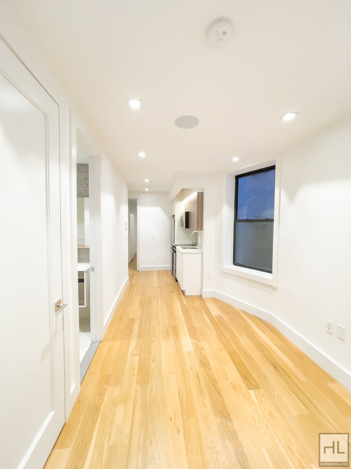 Building Photo - EAST 96 STREET / 2-Bed 1-Bath