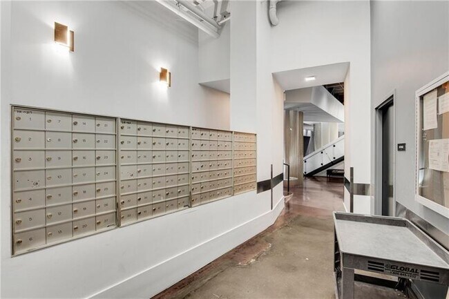 Building Photo - 805 Peachtree St NE