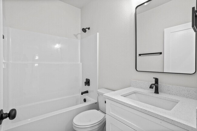 Building Photo - $2,500 - 3 Bed / 2 Bath Brand New Construc...
