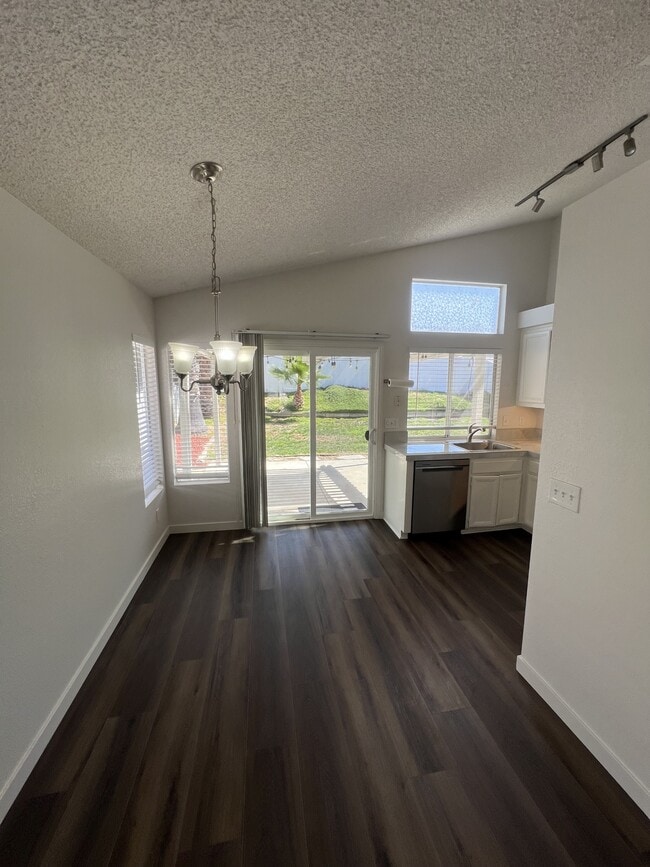 Building Photo - 30202 Cupeno Ln