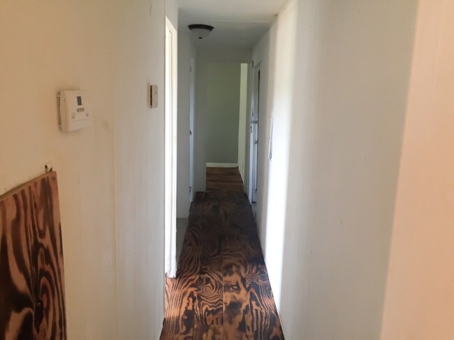 Building Photo - Lawless Mobile Home Park