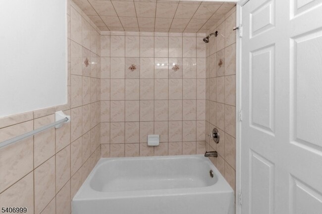 Building Photo - 210 Port Ave