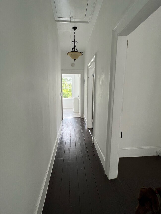 Building Photo - Savannah