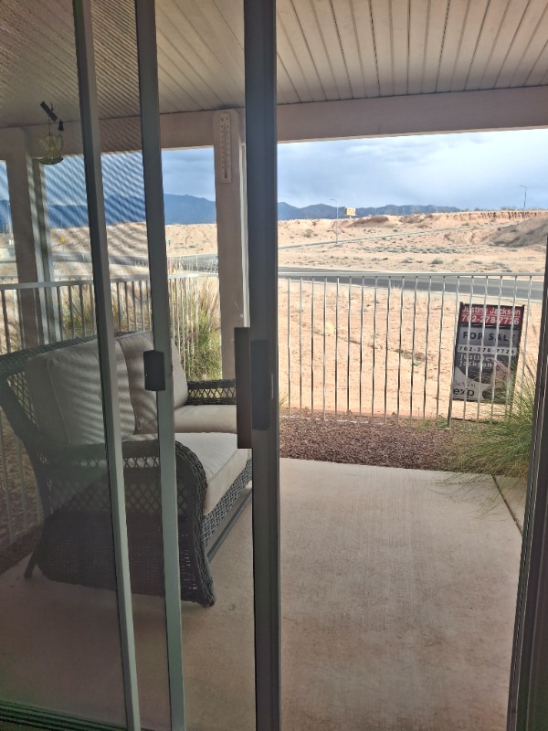 Building Photo - 680 Peartree Ln