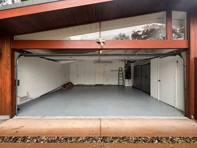 Building Photo - Palo Alto House (3 Beds / 2 Bath) with Ext...