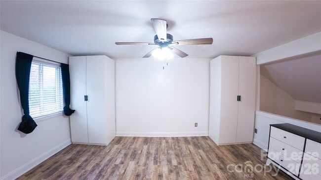 Building Photo - 100 Willow Run Dr