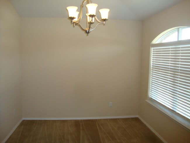 Building Photo - 2539 Red Fern Dr