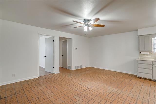 Building Photo - 3301 County Rd 530B