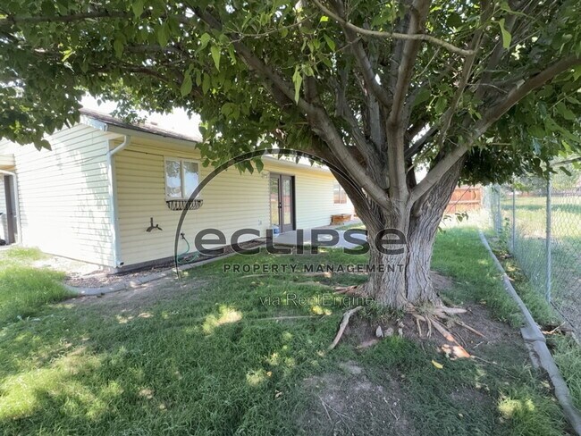 Building Photo - 560 Huntington Point Ln