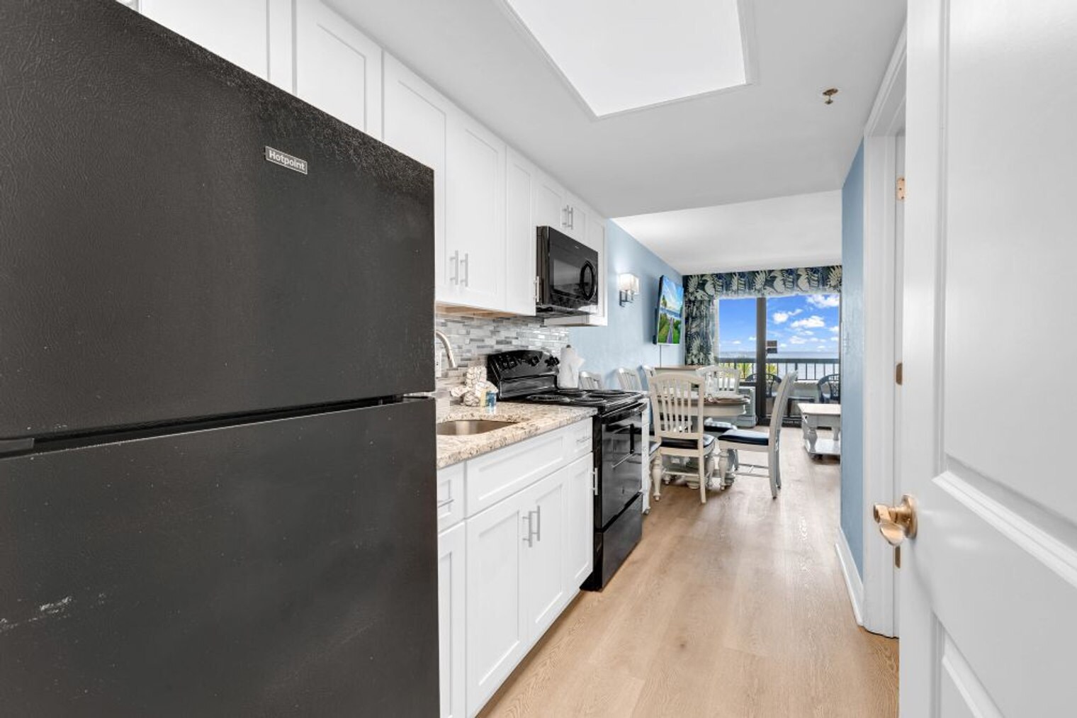Building Photo - 2311 S Ocean Blvd