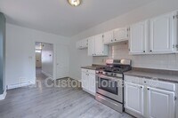 Building Photo - 464 Lafayette St