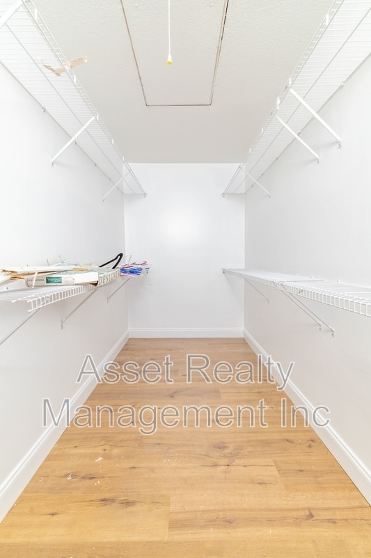 Building Photo - 7037 Wakan Ln