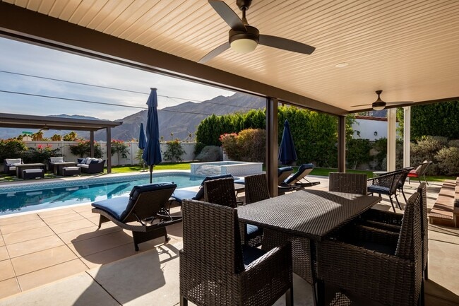 Building Photo - Movie Colony Oasis - Peaceful, Walk to Downtown (Monthly Only - No Long Term)