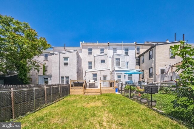 Building Photo - 126 Ripka St