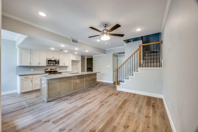 Building Photo - 5325 Bent Tree Forest Dr