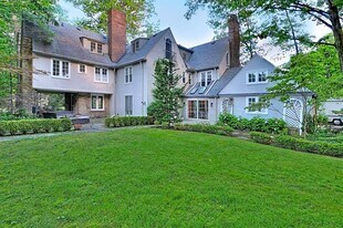 Building Photo - 2265 Stillman Rd