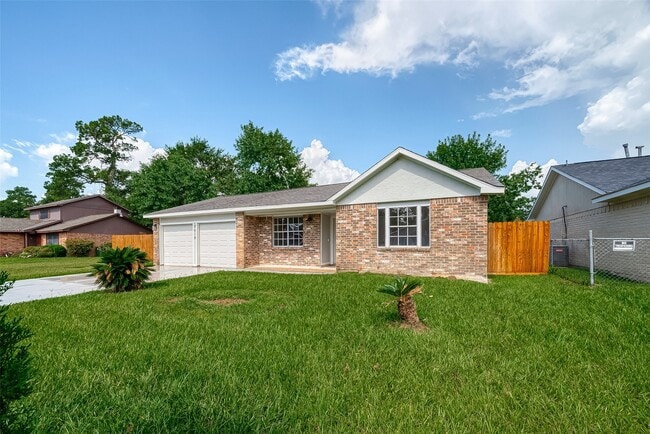 Building Photo - 8619 Valley Meadow Dr