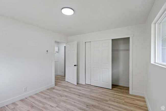 Building Photo - 208 Ogden Canyon Rd