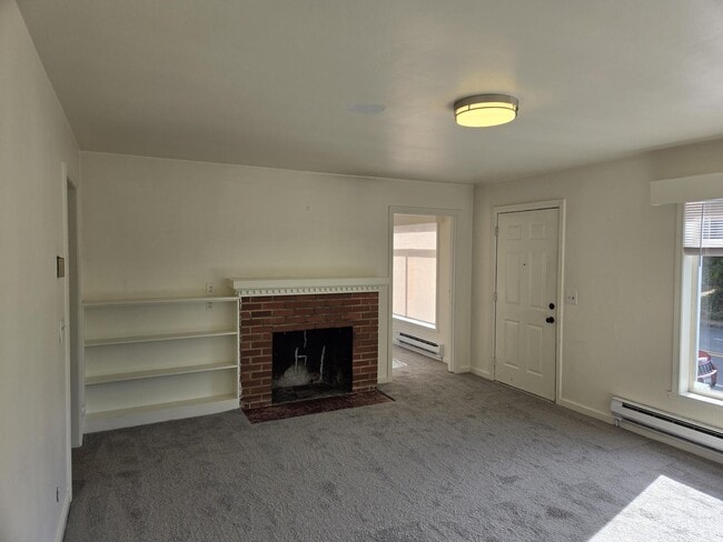 Building Photo - R and B Properties