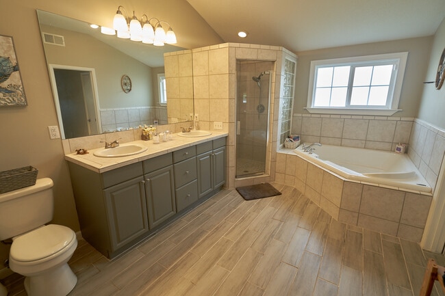 Bathroom 3 - 709 Meredith St
