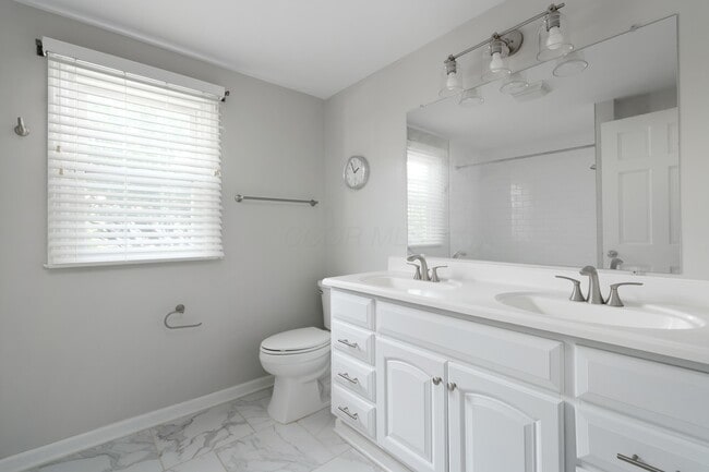 Building Photo - 4260 Reedbury Ln