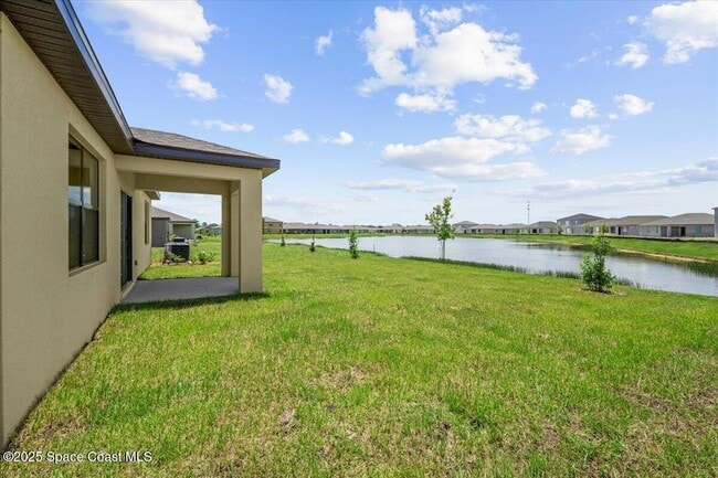 Building Photo - 1854 Capital Dr SE