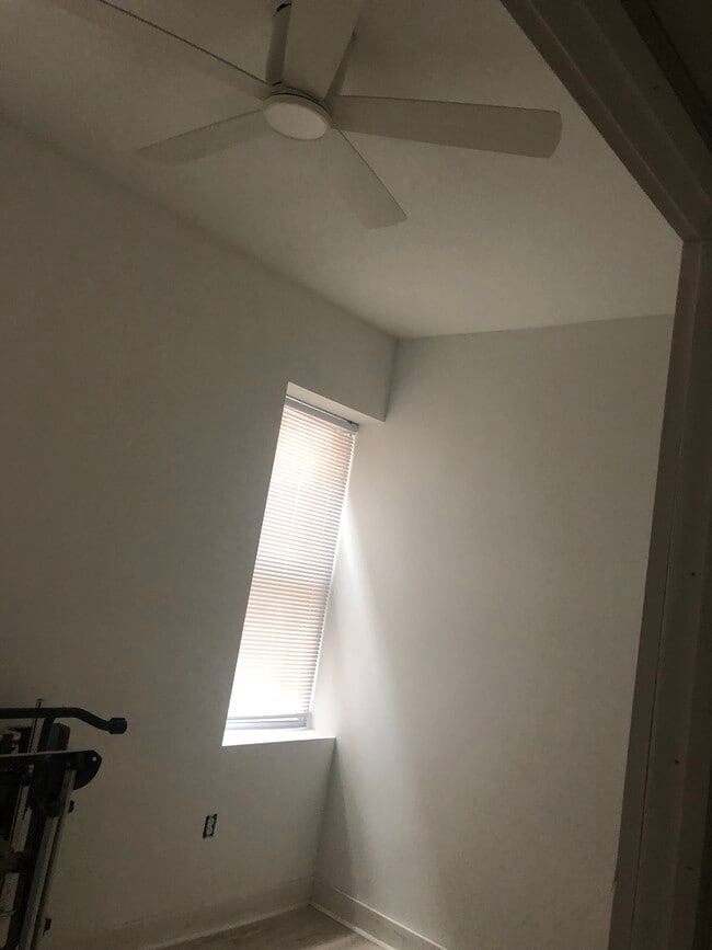 Building Photo - 1226 N Redfield St