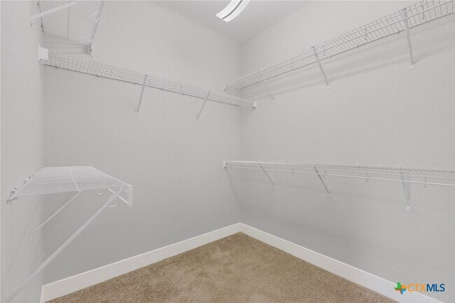 Building Photo - 212 Lt. John Decker Dr