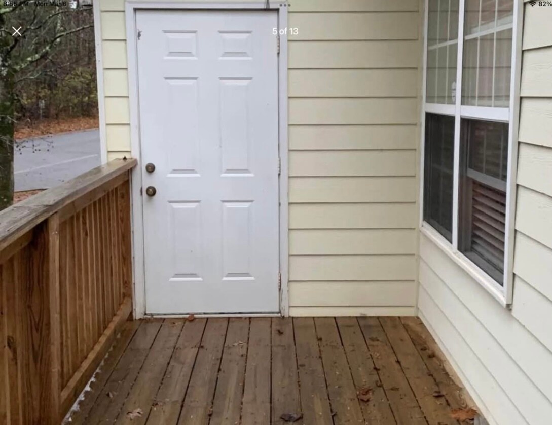 Building Photo - 1305 Cedar Shoals Dr