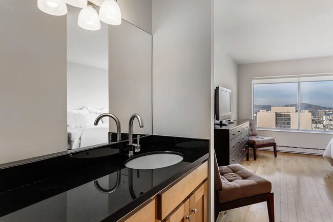Building Photo - Clay Park Tower Apartments
