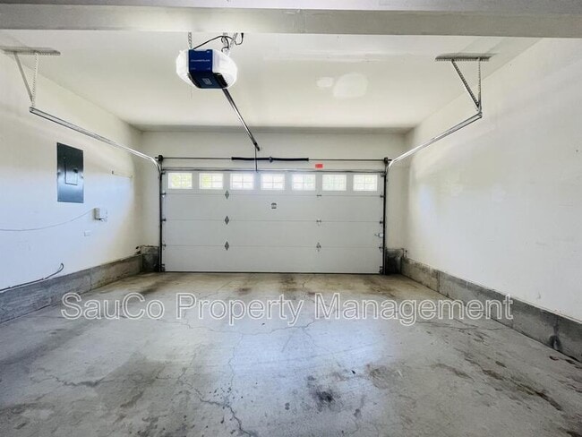 Building Photo - 15169 NW Twoponds Dr