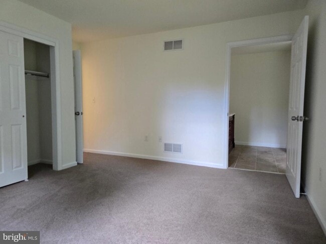 Building Photo - 68 Liberto Ln