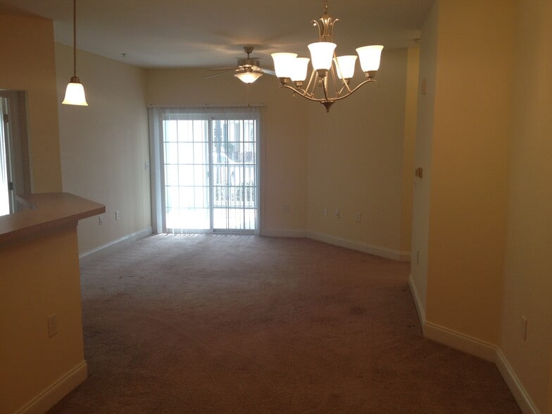 Living Room - 100 Gateway Condos Drive