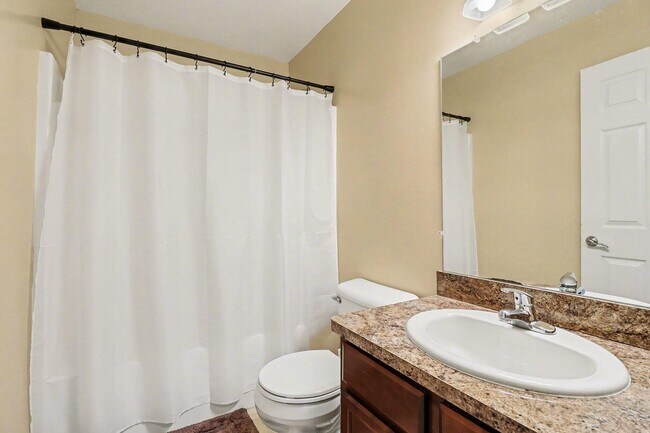 Building Photo - 4315 Center Valley Dr
