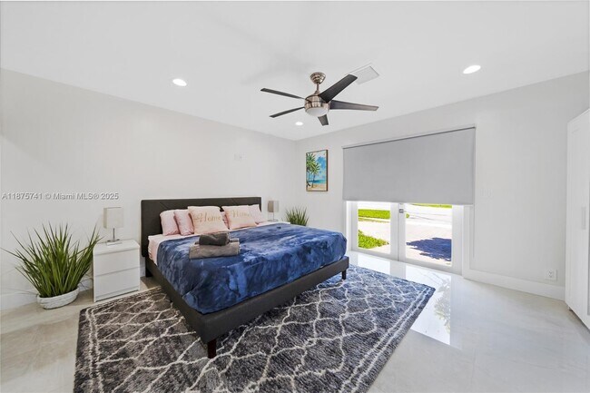 Building Photo - 31 SE 12th St