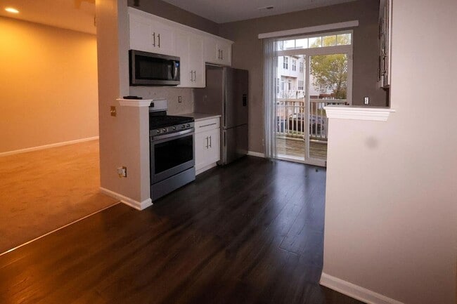 Building Photo - 39194 Brookfield Dr