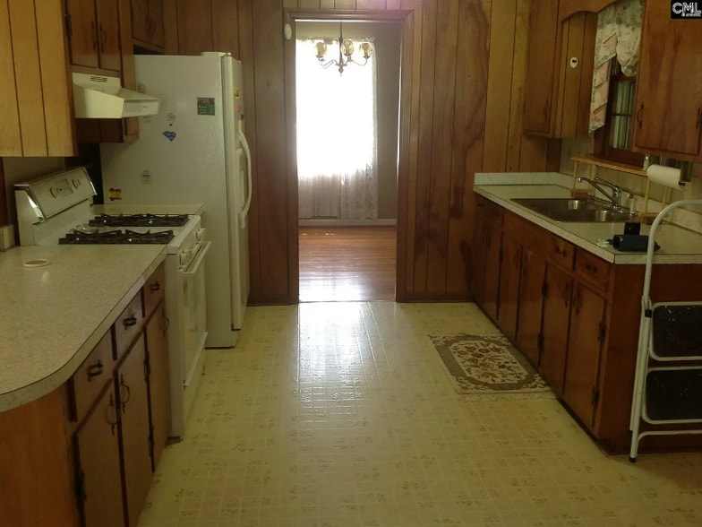 Building Photo - 612 Piney Woods Rd