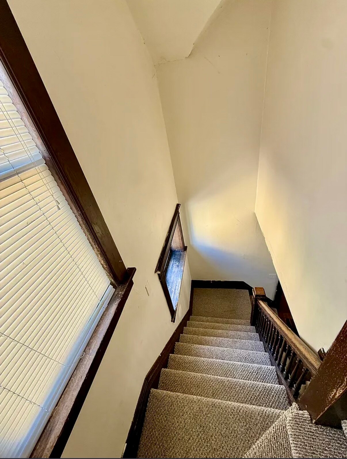 Building Photo - 308 7th St S